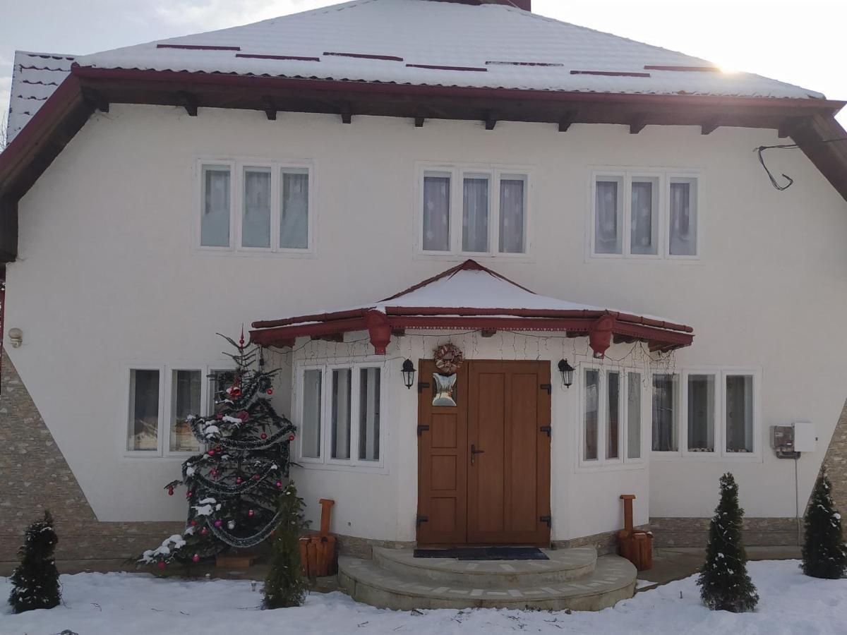Casa Moldovita Exteriör bild