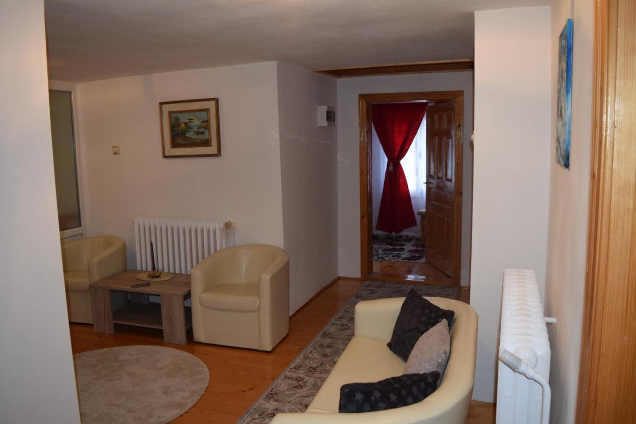 Casa Moldovita Exteriör bild
