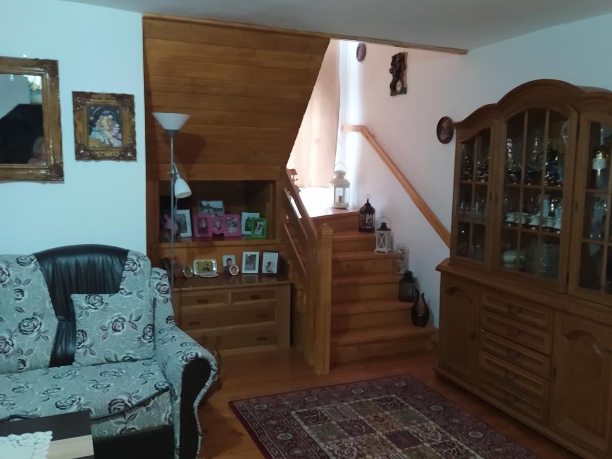 Casa Moldovita Exteriör bild