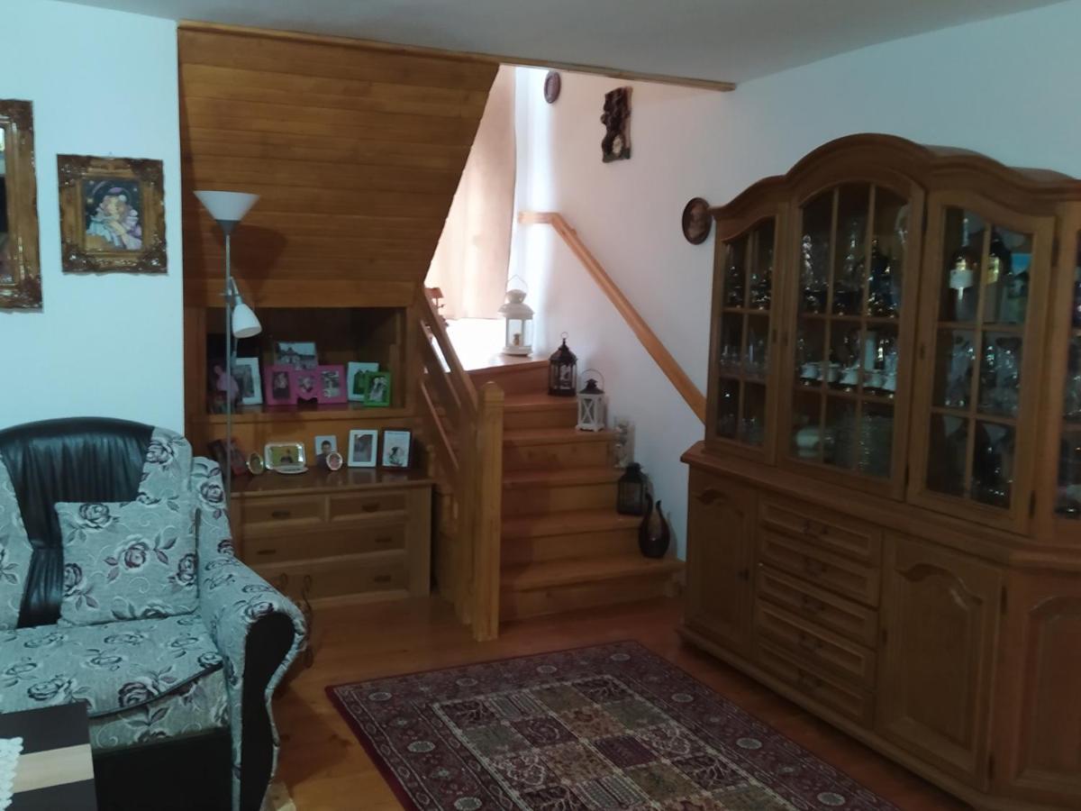 Casa Moldovita Exteriör bild