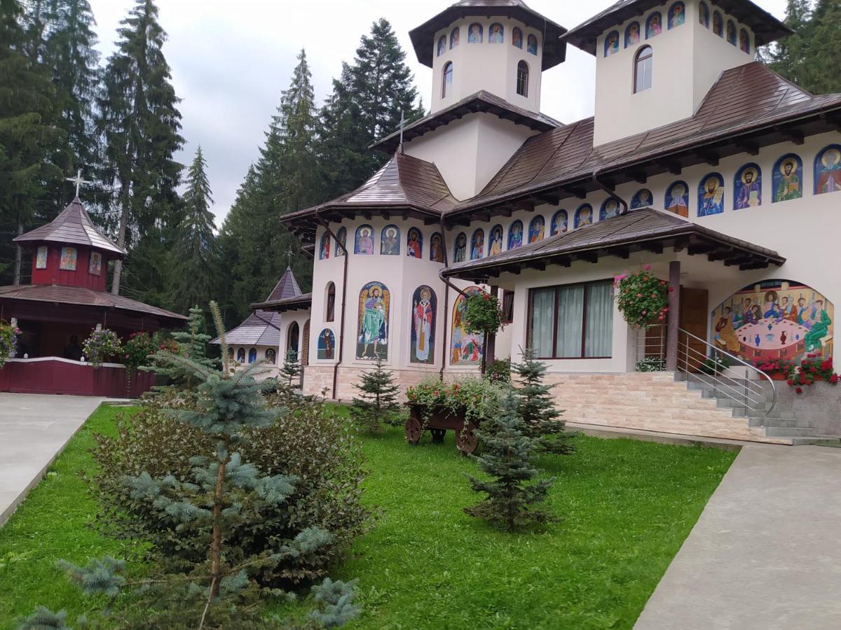 Casa Moldovita Exteriör bild