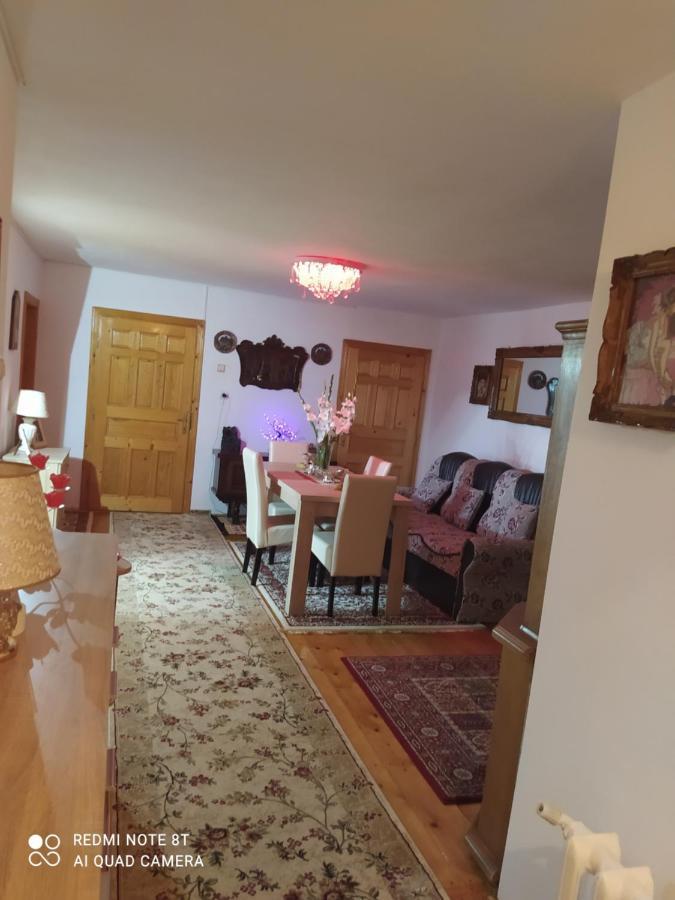 Casa Moldovita Exteriör bild